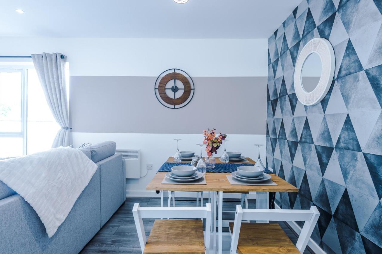 Stunning 2 Bed Apt By Greenstay Serviced Accommodation - Located In Formby Village - Perfect For Short & Long Stays - Couples, Friends & Families & Business Travellers All Welcome - Dog Friendly - 7 Экстерьер фото
