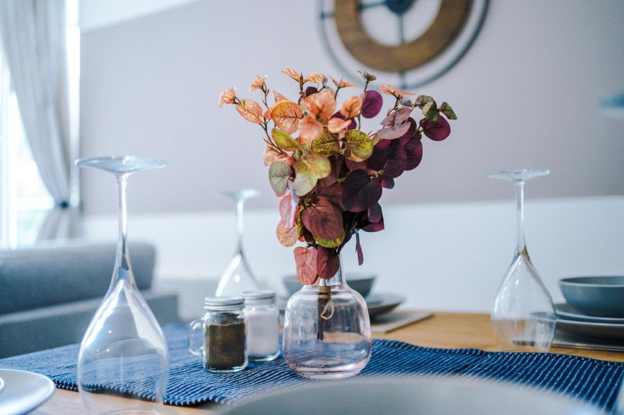 Stunning 2 Bed Apt By Greenstay Serviced Accommodation - Located In Formby Village - Perfect For Short & Long Stays - Couples, Friends & Families & Business Travellers All Welcome - Dog Friendly - 7 Экстерьер фото