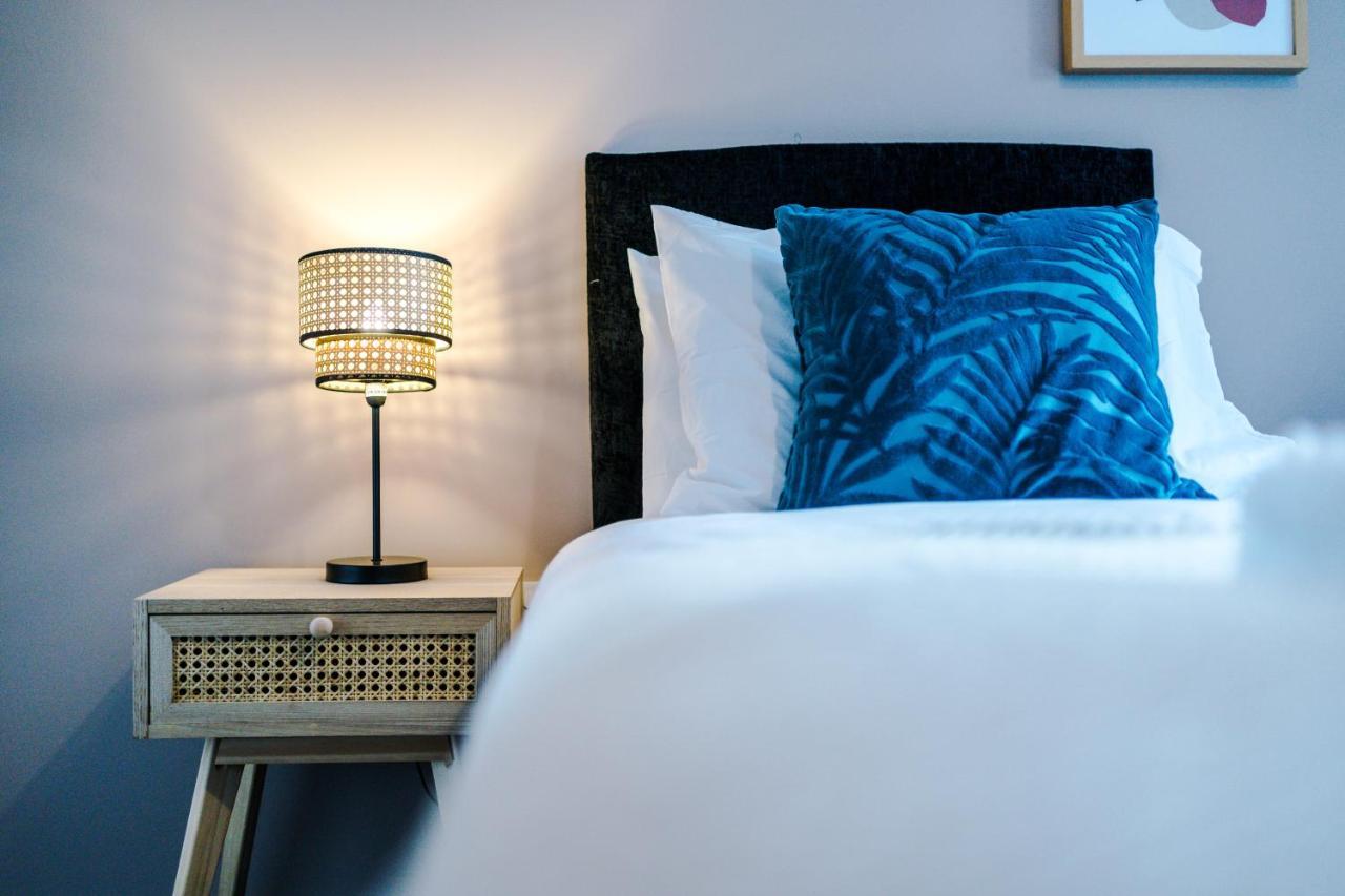 Stunning 2 Bed Apt By Greenstay Serviced Accommodation - Located In Formby Village - Perfect For Short & Long Stays - Couples, Friends & Families & Business Travellers All Welcome - Dog Friendly - 7 Экстерьер фото